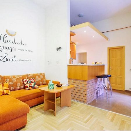 All In 10 Apartment, Bp Downtown Ac บูดาเปสต์ ภายนอก รูปภาพ