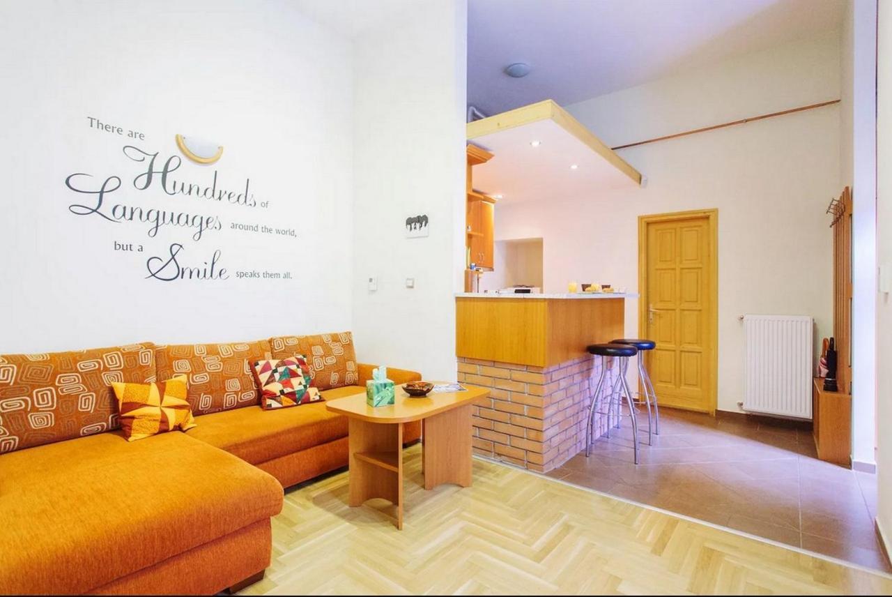 All In 10 Apartment, Bp Downtown Ac บูดาเปสต์ ภายนอก รูปภาพ